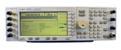 Keysight / Agilent E4432B Digital Signal Generator, 250 kHz  - 3 GHz