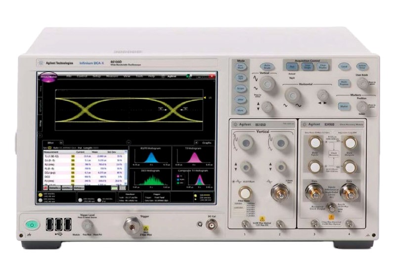 Keysight / Agilent 86100D Infiniium DCA-X Wide-Bandwidth Oscilloscope Mainframe