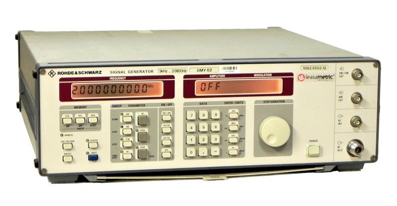 Rohde & Schwarz SMY02 Signal Generator, 9 kHz - 2080 MHz