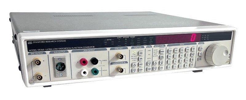 Stanford Research DS360 Ultra-Low Distortion Function Generator, 1 Hz - 200 kHz