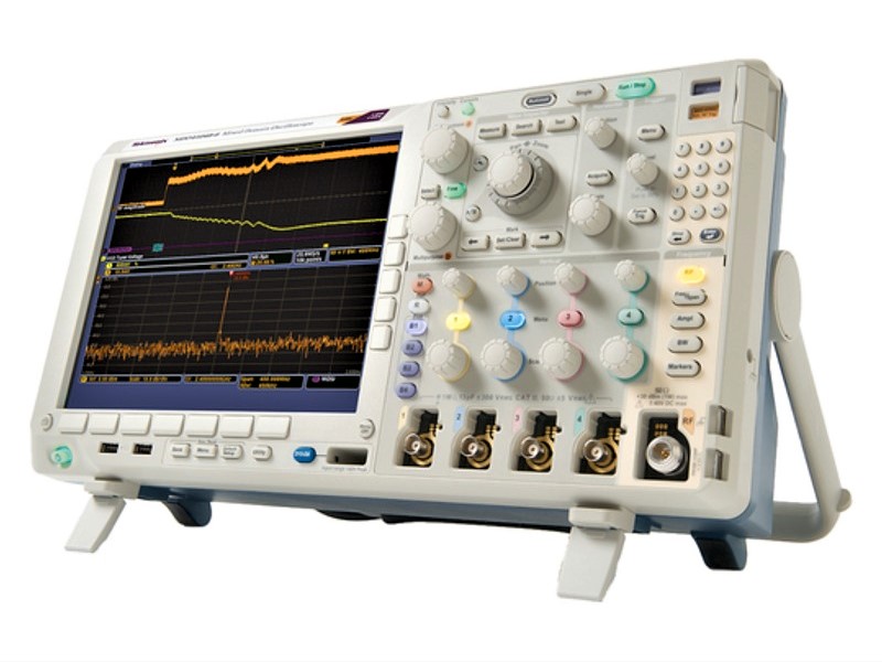 Tektronix MDO4054B-3 Mixed Domain Oscilloscope, 500 MHz, 4 + 16 ch., 2.5 GS/s, 3 GHz RF Ch.