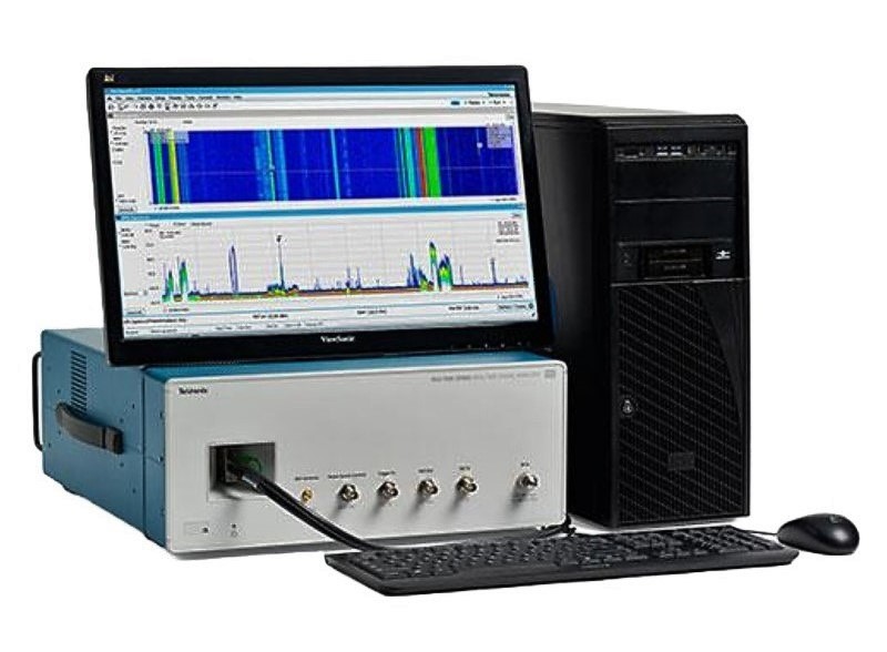Tektronix RSA7100B Real Time Signal Analyzer, 16 kHz to 14 GHz or 26.5 GHz