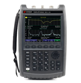 Keysight / Agilent N9912A FieldFox Handheld Cable and Antenna Analyzer / Spectrum Analyzer